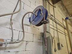 (3) Air Hoses & (2) Retractable Reel & Clock