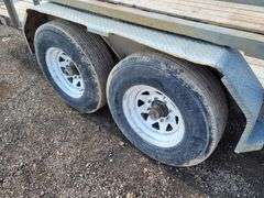 2004  MAXE  Trailer