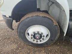 2005  International Harvester  8500  Truck