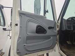2005  International Harvester  8500  Truck