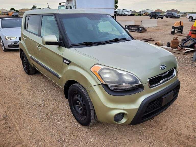 2013  Kia  Soul   Wagon 4D