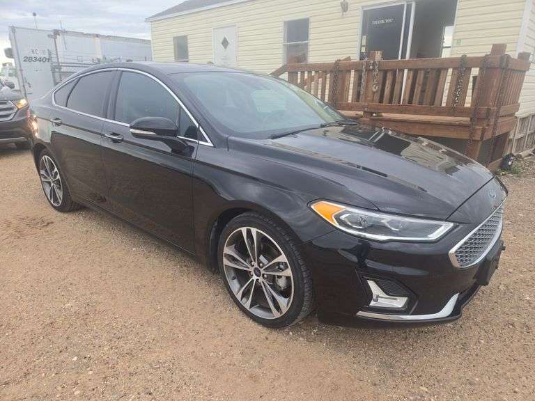 2019  Ford  Fusion Titanium  Sedan 4D