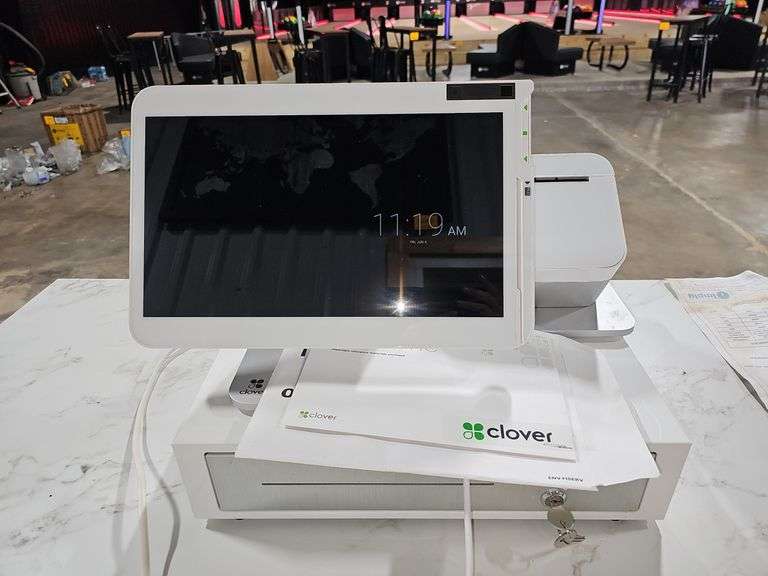Clover Station Solo Checkout System W/ Cash Drawer
