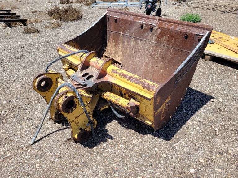 Bucket Attachment