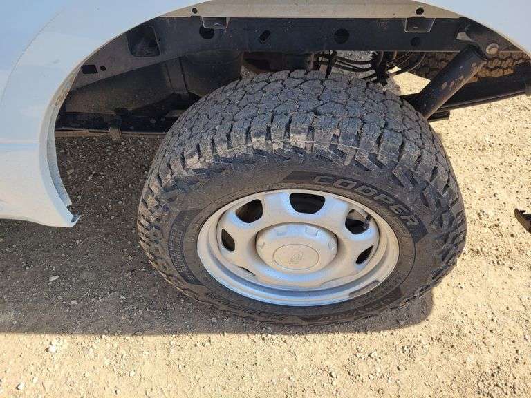 Ford  F150  Regular Cab 2D  XL 8-Ft. Bed 2WD