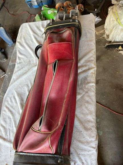 golf clubs with bag