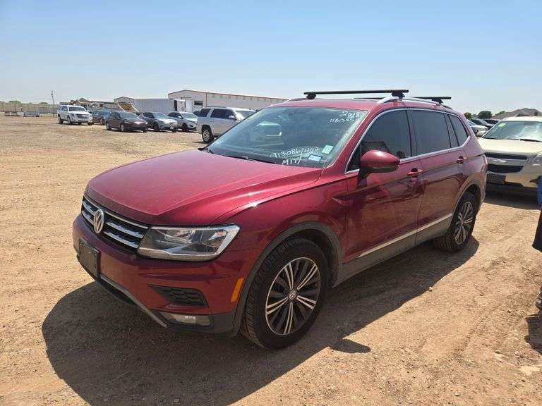 2018  Volkswagen  Tiguan SE   SUV 4D