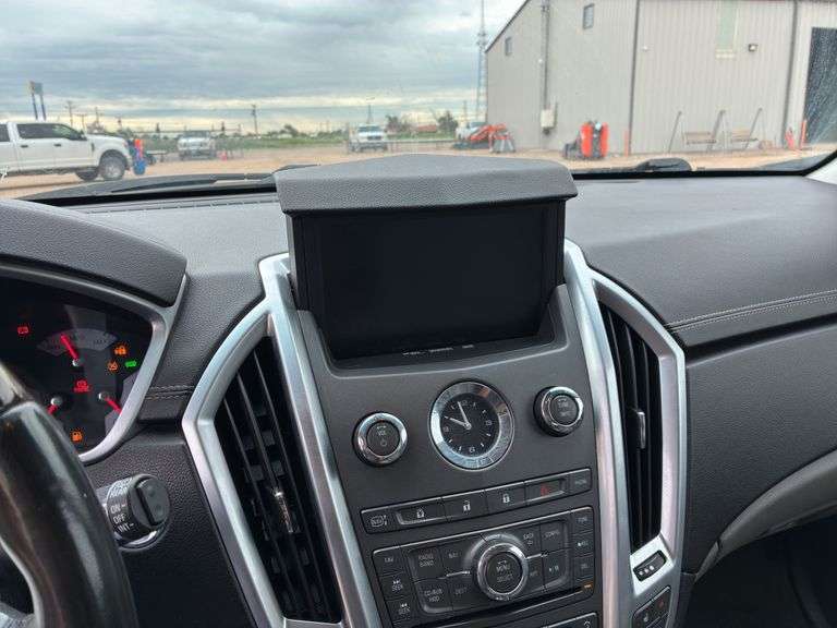 2012  Cadillac  SRX Luxury  SUV 4D  Sedan