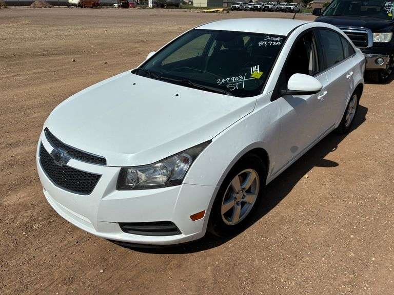 2014  Chevrolet  Cruze LT  Sedan 4D