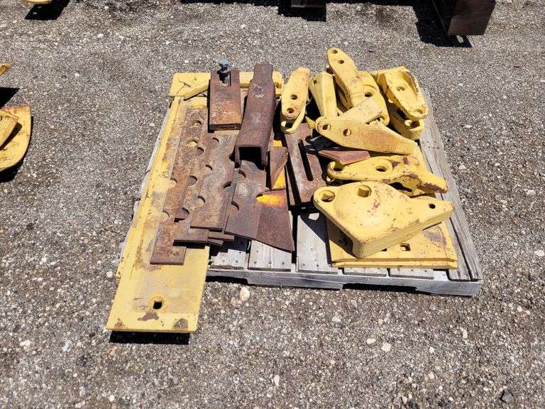 (2) Motograder Blades w/Teeth and Steel Plates