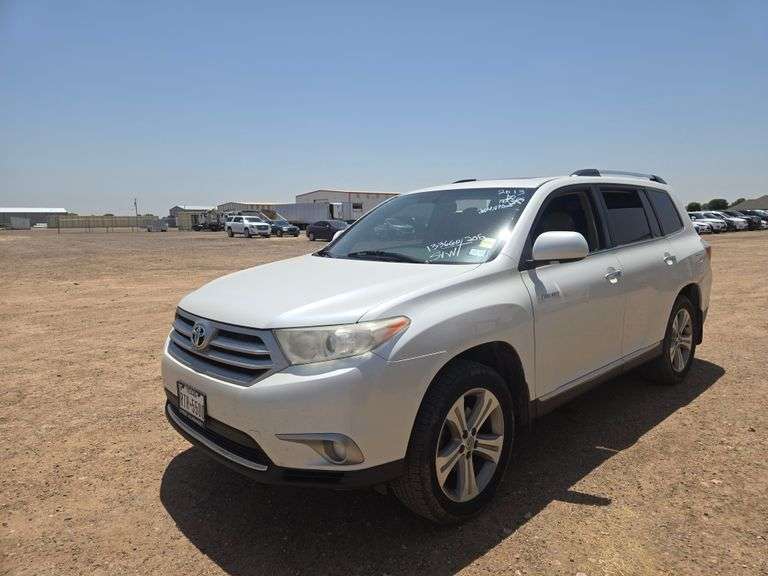 2013  Toyota  Highlander Limited  SUV 4D