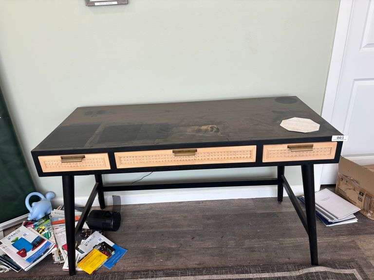 Desk/Table