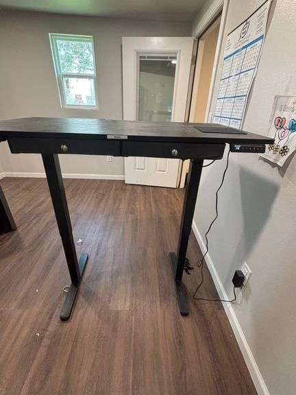 Desk/Table