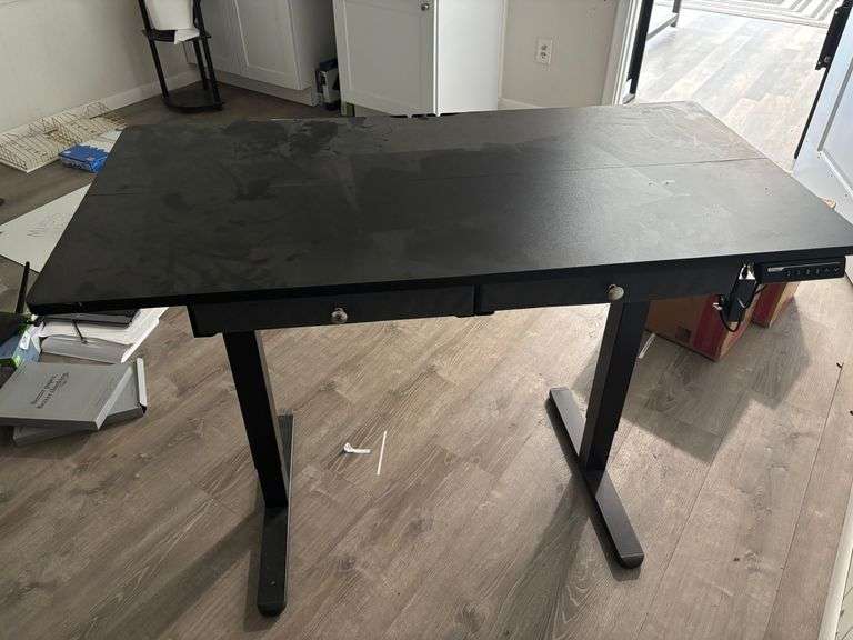 Desk/Table