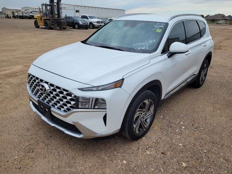 2021  Hyundai  Santa Fe SEL  SUV 4D