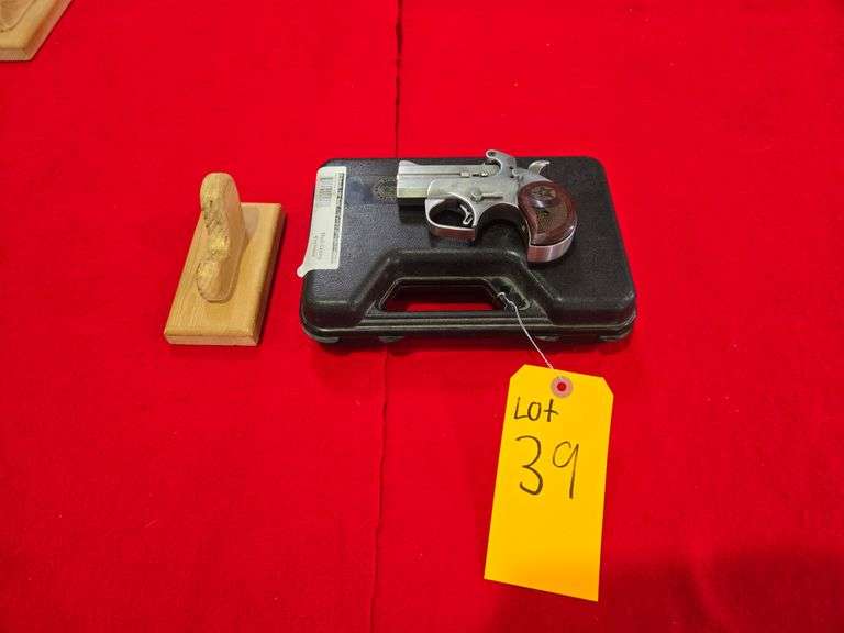 Bond Arms Defender .38 SPL /  .357 Magnum   Pistol