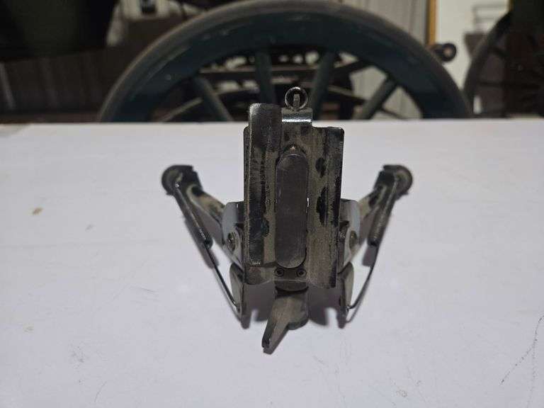 Bi-Pod for Rifle