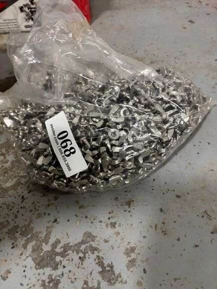 Wing nuts