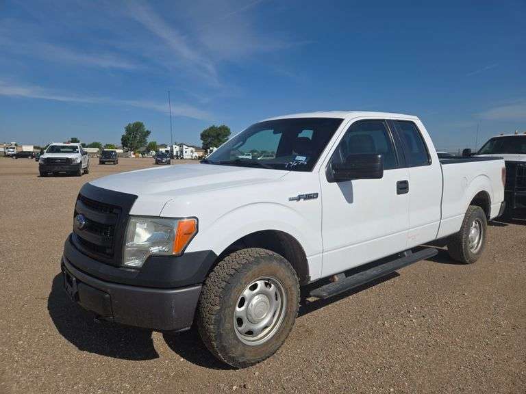 2014  Ford  F150/ XLT  Supercab 4D