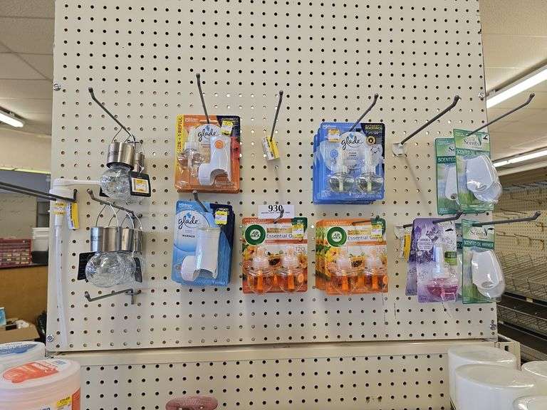 Glade & Great Scents w/(5) Sterno Home Solar Lights