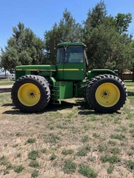 1986  John Deere  8650  Tractor