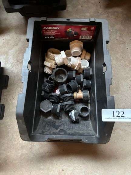 Various sizes threaded caps