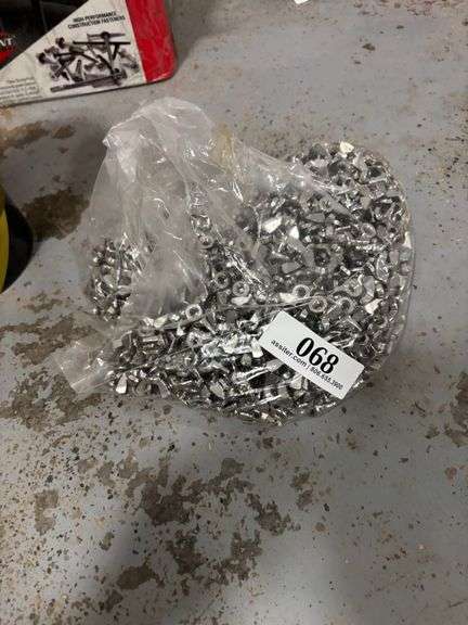 Wing nuts