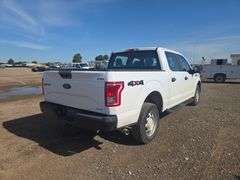 2015  Ford  F150 XLT  Super Crew 4D  XLT