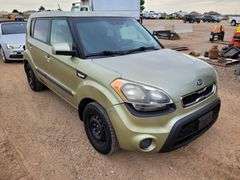 2013  Kia  Soul   Wagon 4D