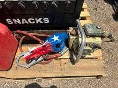 Snack Machine w/Gas Can
