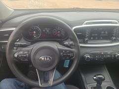 2018  Kia  Sorento LX  SUV 4D