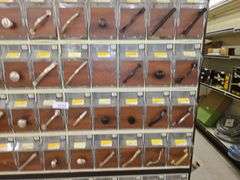 Pulls & Hinges incl. Display