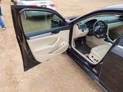 2012  Volkswagen  Passat SE  Sedan 4D