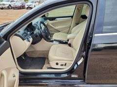 2012  Volkswagen  Passat SE  Sedan 4D