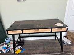 Desk/Table