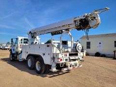 2011  International Harvester  SX525  Truck  Digger Derrick Truck