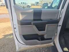 2015  Ford  F150 XLT  Super Crew 4D  XLT