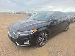 2019  Ford  Fusion Titanium  Sedan 4D