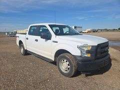 2015  Ford  F150 XLT  Super Crew 4D  XLT
