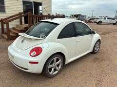 2008  Volkswagen  Volkswagen   New Beetle SE  Coupe 2D  Notchback