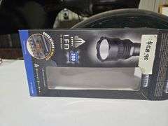 UTG LED Flashlight w/Pressure Pad
