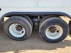 2011  International Harvester  SX525  Truck  Digger Derrick Truck
