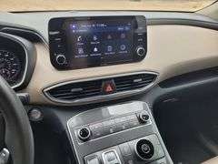 2021  Hyundai  Santa Fe SEL  SUV 4D