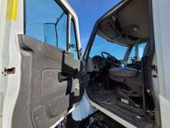 2011  International Harvester  SX525  Truck  Digger Derrick Truck