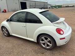 2008  Volkswagen  Volkswagen   New Beetle SE  Coupe 2D  Notchback