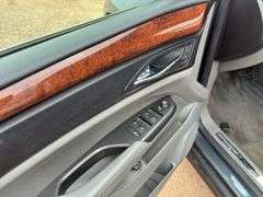 2012  Cadillac  SRX Luxury  SUV 4D  Sedan