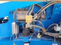 2010  Genie  S-65  Man Lift