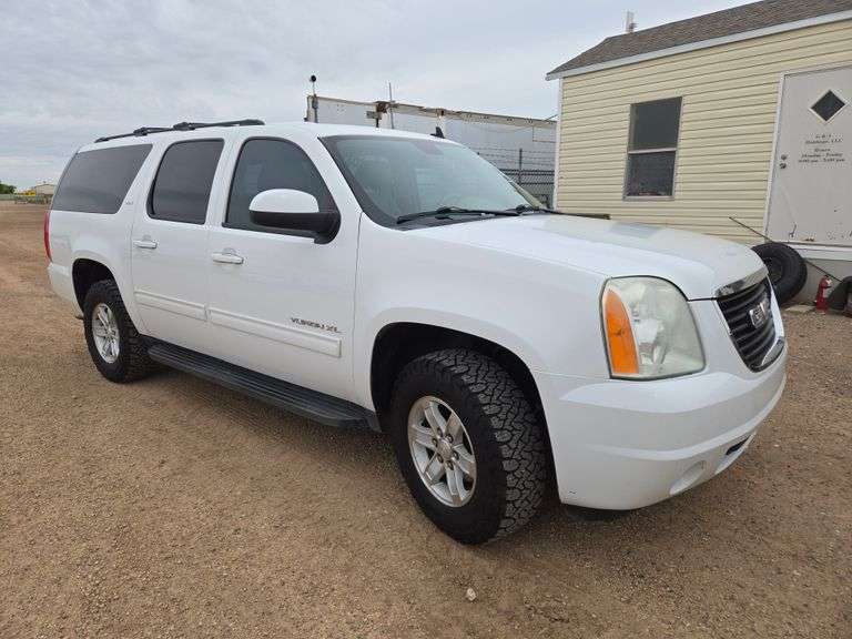 2012  GMC  Yukon XL 1500 SLT  SUV 4D