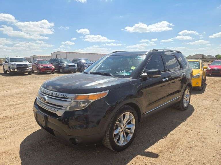 2013  Ford  Explorer XLT  SUV 4D