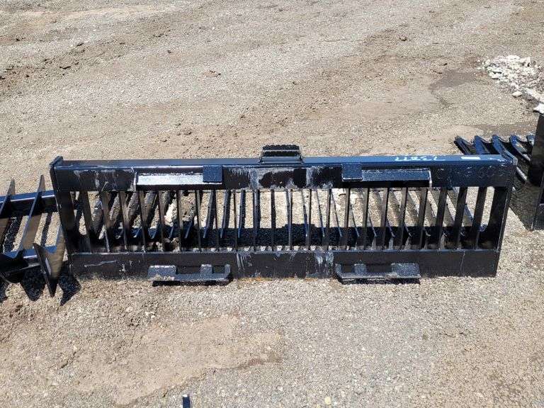 72" Skid Steer Fine Skeleton Bucket Low Side